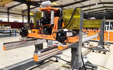 小型三次元機械手