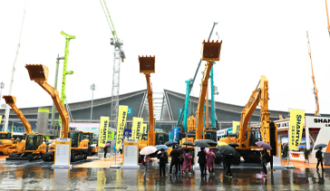 綠色智造，引領(lǐng)“芯”未來 | 山推挖掘機多款頂級裝備亮相2021年長沙國際工程機械展