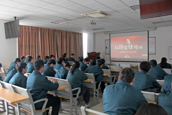 山重建機(jī)公司團(tuán)委開(kāi)展學(xué)雷鋒主題團(tuán)課及志愿活動(dòng)